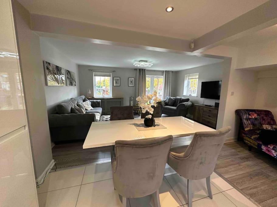 Waterside Mufc & Trafford Centre Townhouse 4 Bedroom Free Parking Manchester Exteriér fotografie